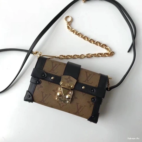 CHANELutch Louis Trunk Petite Malle Vuitton 0515